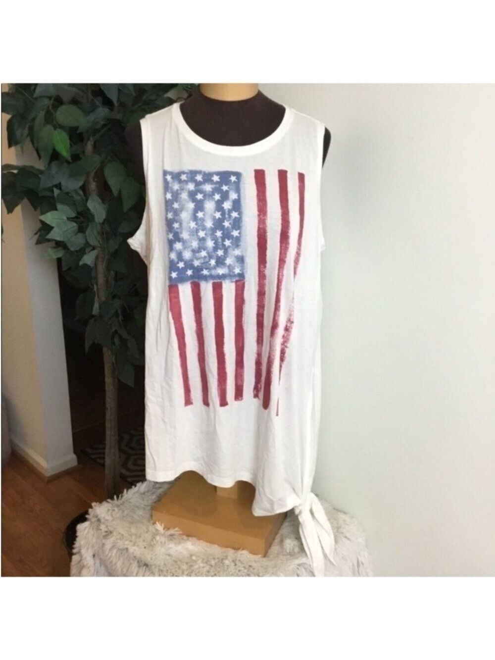 Chaps sleeveless lightweight pullover top Woman’s size 0X American Flag